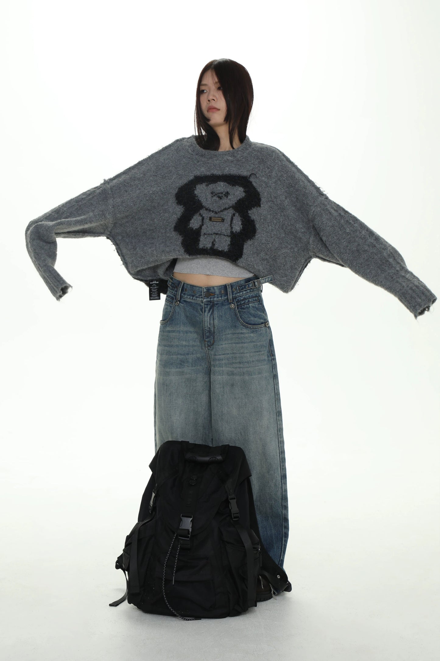 MASONPRINCE Reversible Double-Worn Contrasting Bear Sweater