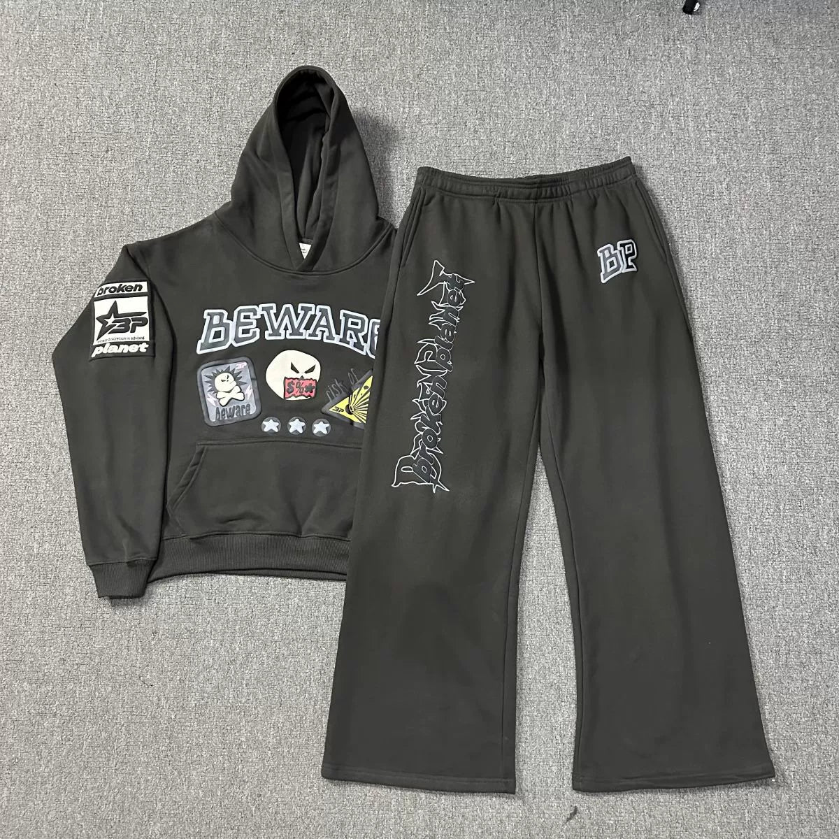BROKEN PLANET BEWARE TRACKSUIT