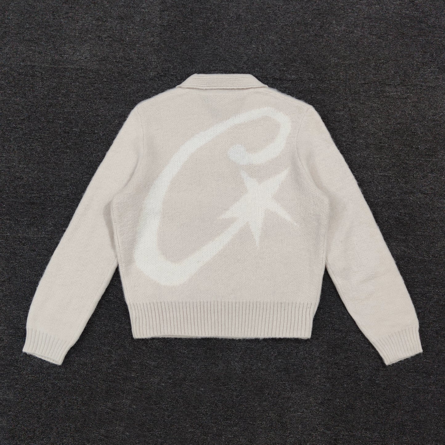 CORTEIZ MOHAIR FUZZY COLLAR SWEATER