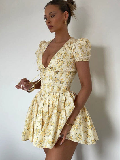 THE 'Bowtie' CUTE APRON DRESS