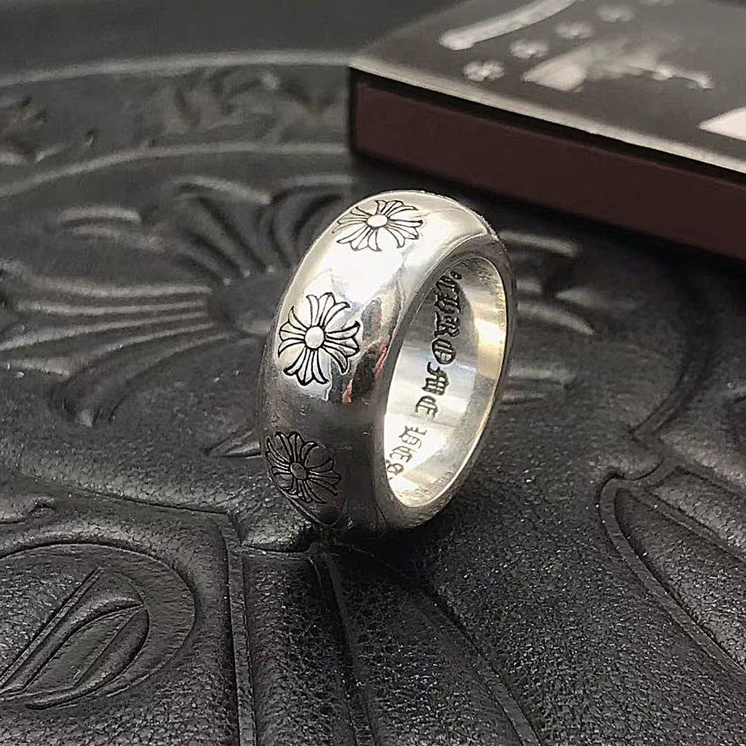 CHROME HEART DOMINEERING CROSS RING