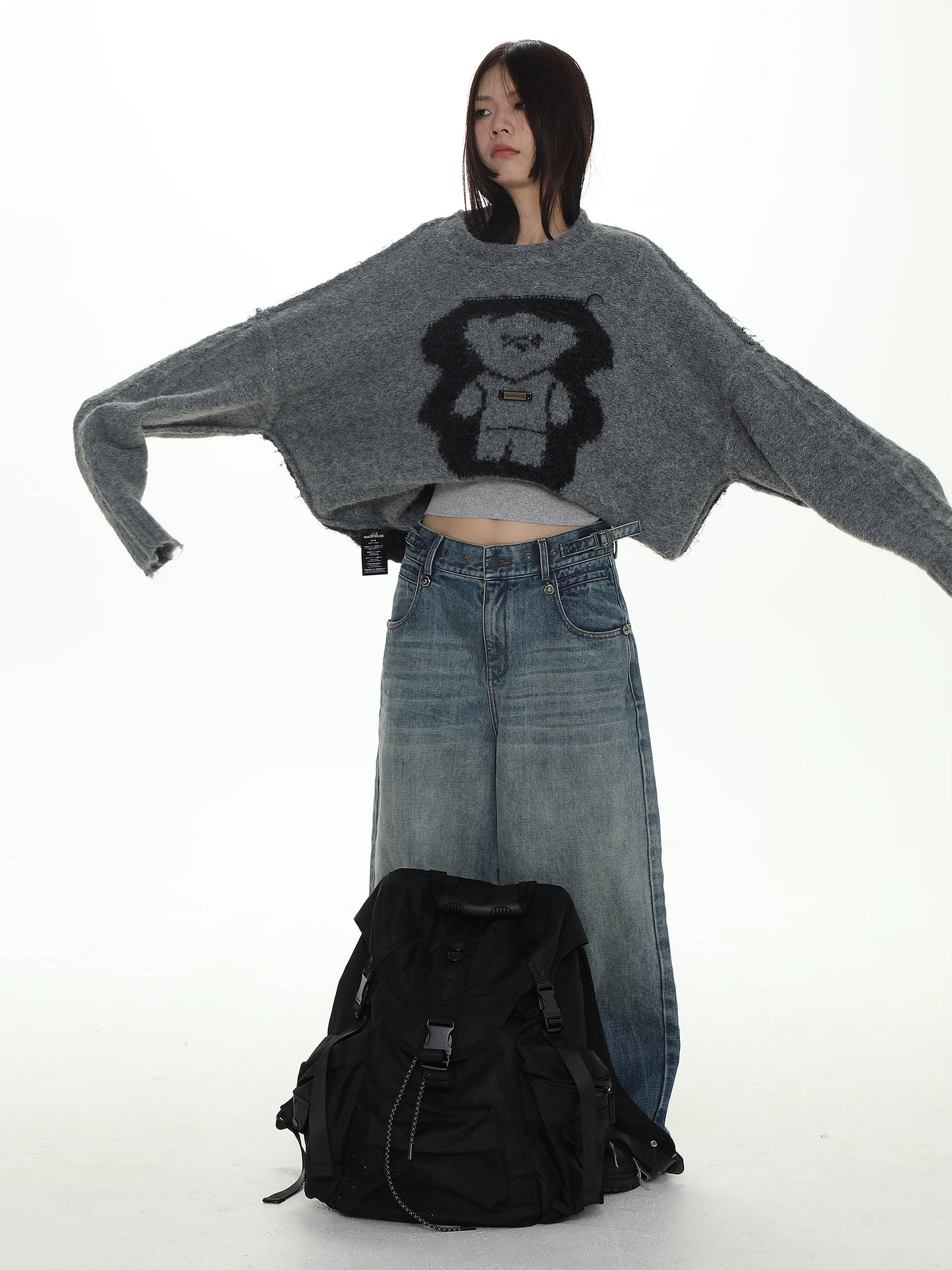 MASONPRINCE Reversible Double-Worn Contrasting Bear Sweater