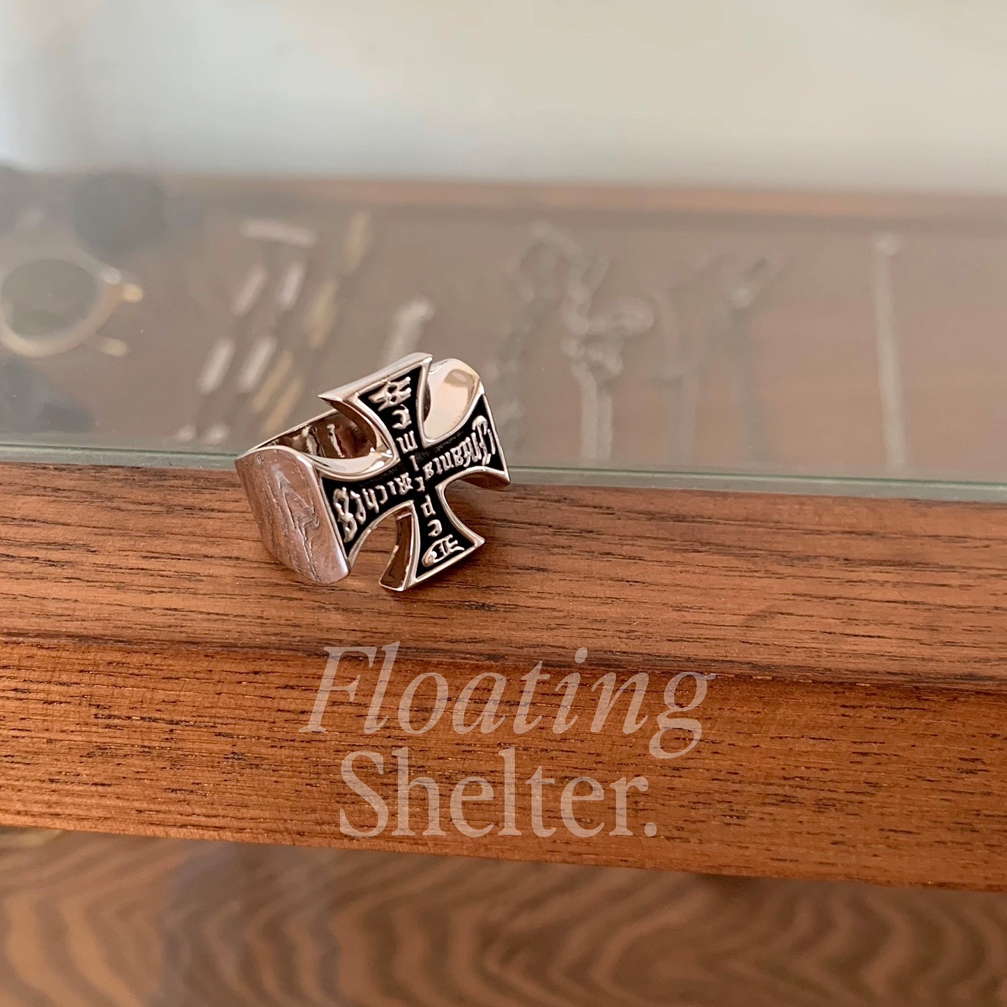 ENFANT RICHE DEPRIME White Gold Ring