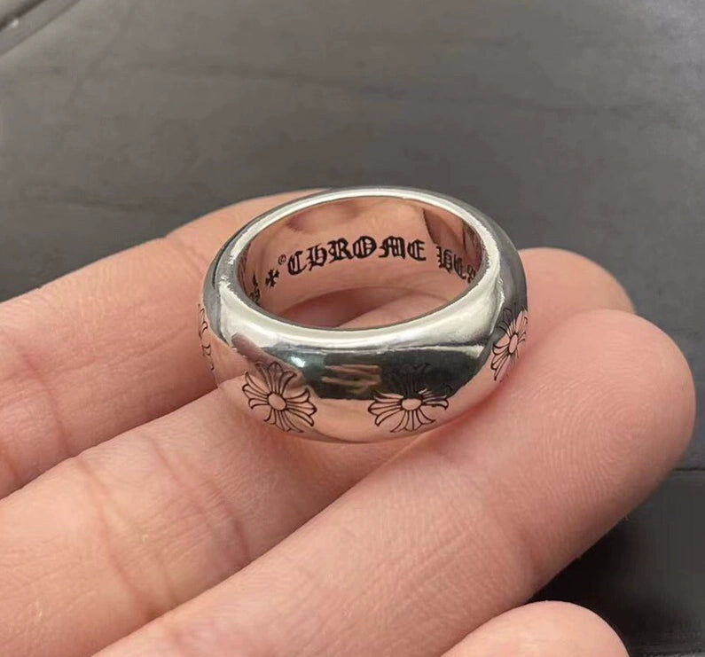 CHROME HEART DOMINEERING CROSS RING